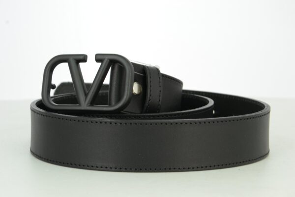 Black V Black Buckle Leather Belt - Image 3