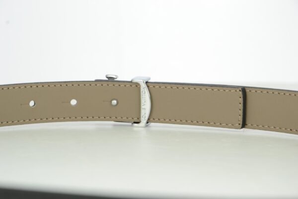 LV Reversible Leather Belt 25 mm - Image 10